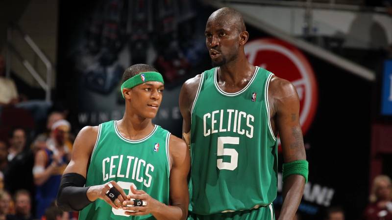 Ai dẫn đầu bảng vàng